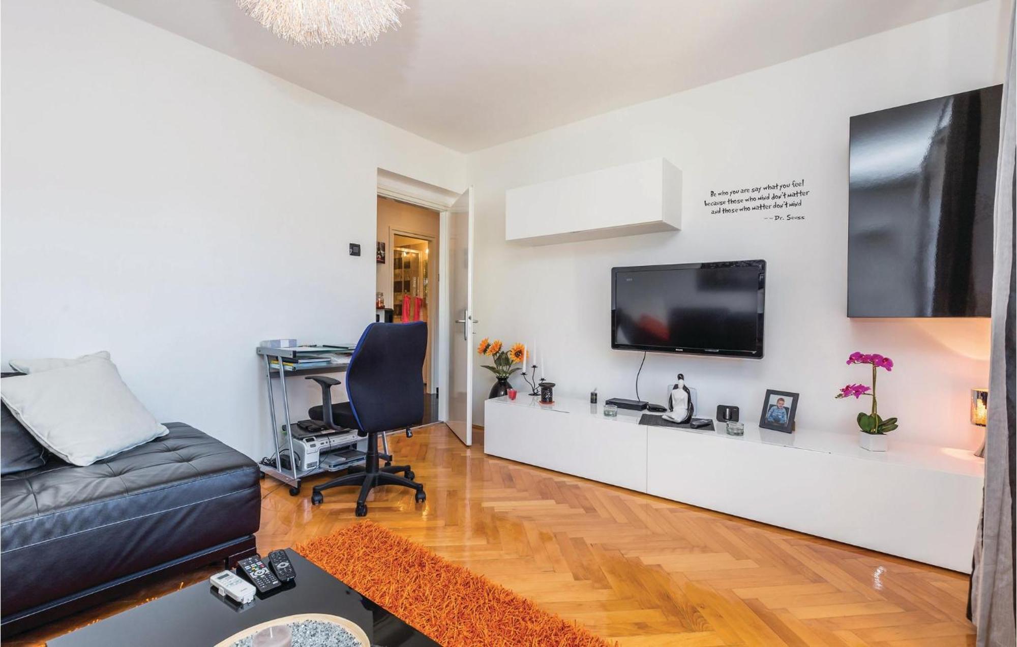 Gorgeous Apartment In Rijeka With Wifi Bagian luar foto