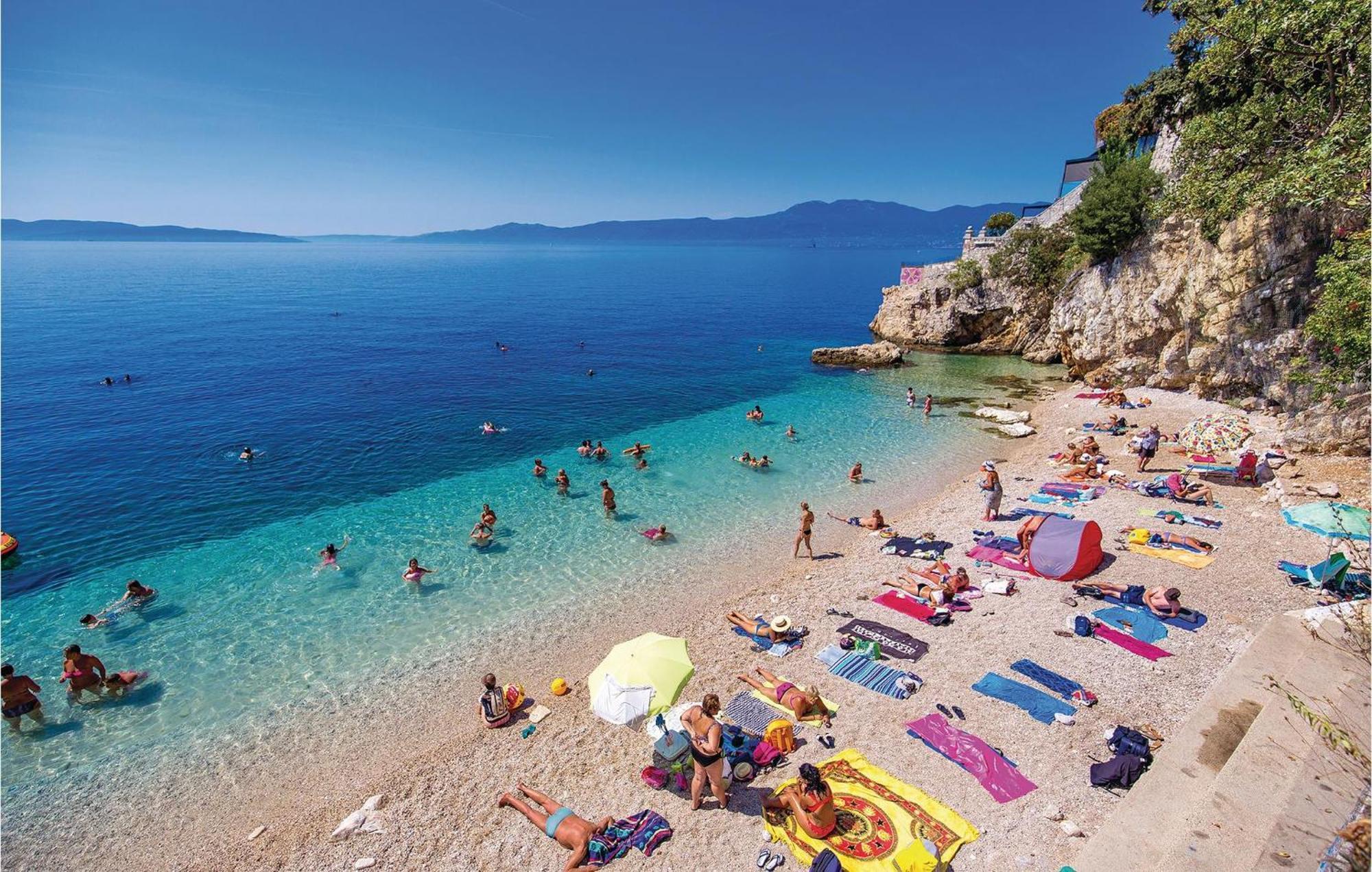 Gorgeous Apartment In Rijeka With Wifi Bagian luar foto